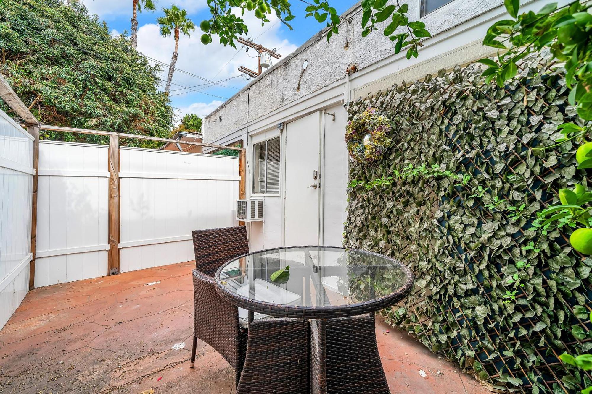 Cozy 1-Bedroom With Outdoor Seating Area Close To West Hollywood Los Angeles Exterior photo